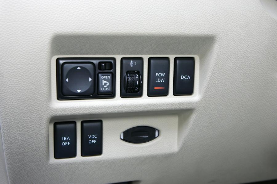  Infiniti FX50 2009 года  (фото 54 из 110)